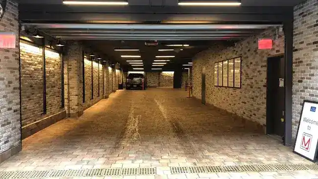 Meyers Parking: MP Alyn Garage
