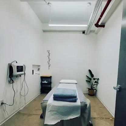 MIDTOWN ACUPUNCTURE AND PHYSICAL THERAPY