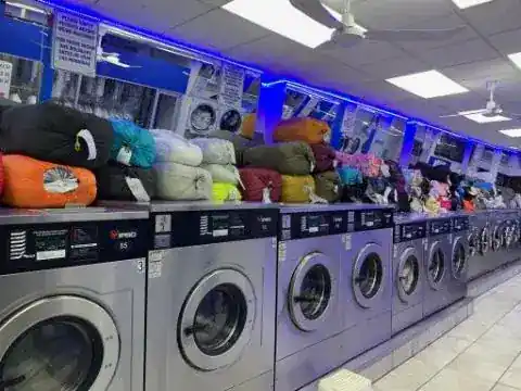 Miss Bubble Laundromat