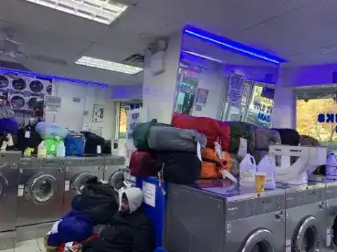 Miss Bubble Laundromat