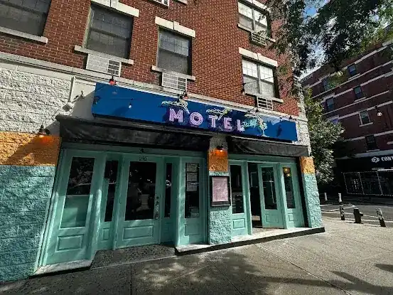 Motel No Tell