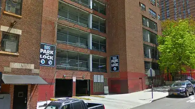 MPG: Manhattan Parking (MP Uptown 2)