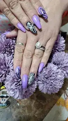 M&R Nails & Hair Salon