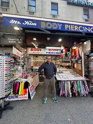 Mr.kim tattoo and piercing