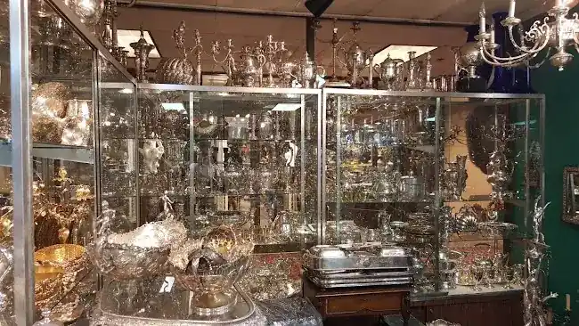 Nathan Horowicz Antiques Inc
