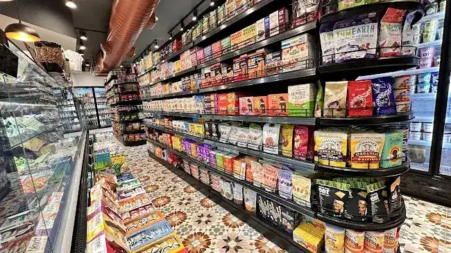 Nature Valley Market /Deli