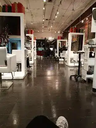 Neal Farinah Salon