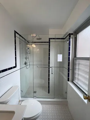 Nefliz Glass Shower Doors