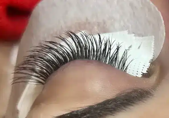 Neue Lash and PMU