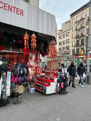 New York Souvenir & Gift Center