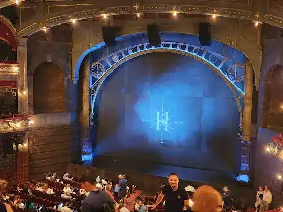 New York Theatre Guide