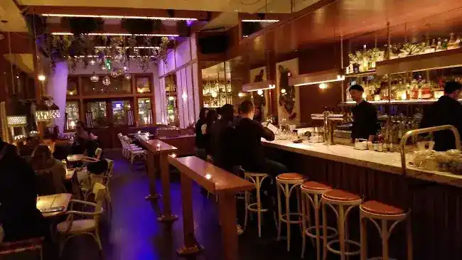 NO BAR