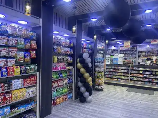 NYC convenience (maiden lane)