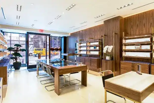Oliver Peoples