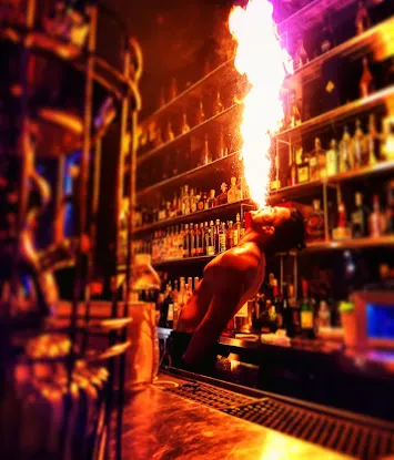 Opus Lounge