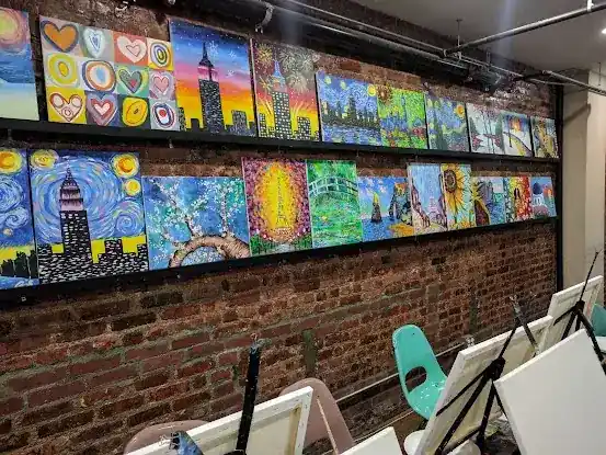Painting Lounge - Midtown Studio