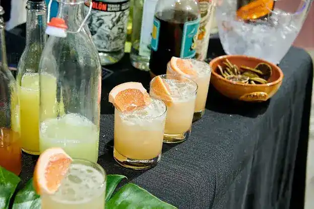 Paperplane Cocktail Club