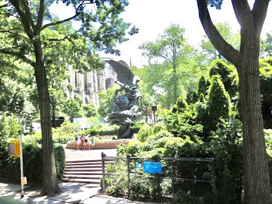 Peace Fountain by Greg Wyatt