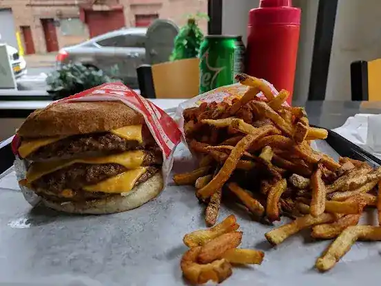 Petey's Burger