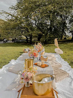 Picnic in Bloom