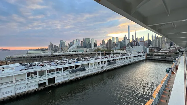 Pier 90