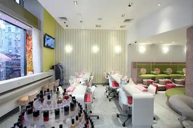 Pink Lemon Park Nail Studio