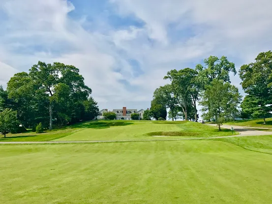 Piping Rock Club