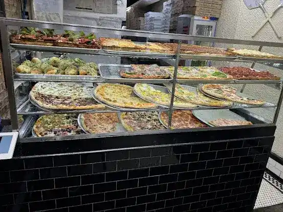 Pizza cafe 34 canal st