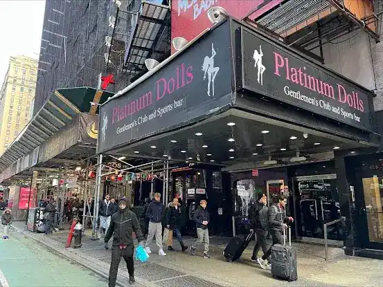 Platinum Dolls Gentlemen's Club & Sports Bar