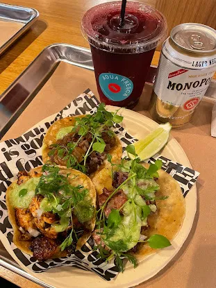 ploo Taqueria