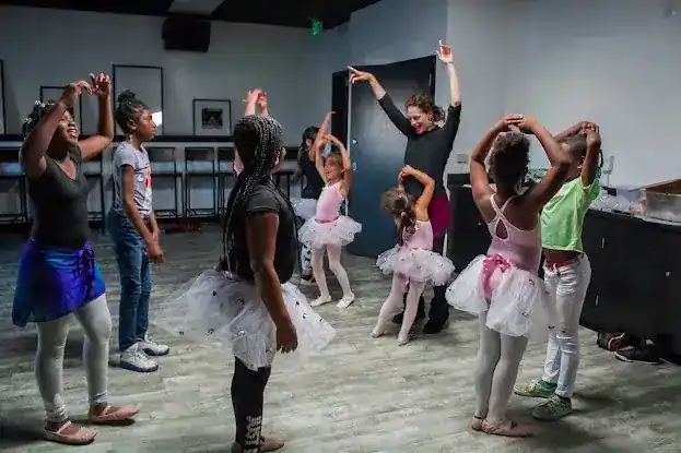 Pony Box Dance Theatre