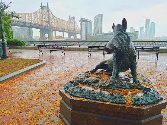 Porcellino Statue