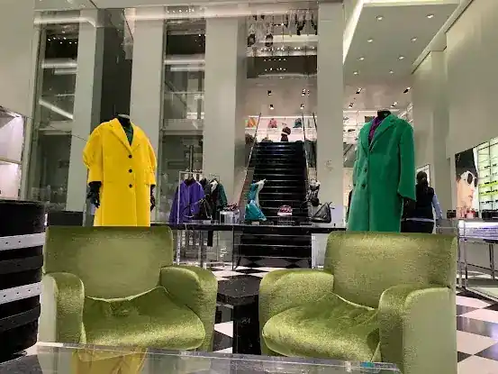 Prada New York 5th Avenue