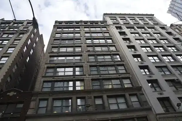 Prime Manhattan Realty