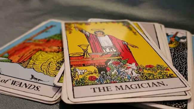 Psychic Advice & Tarot Readings By Amy