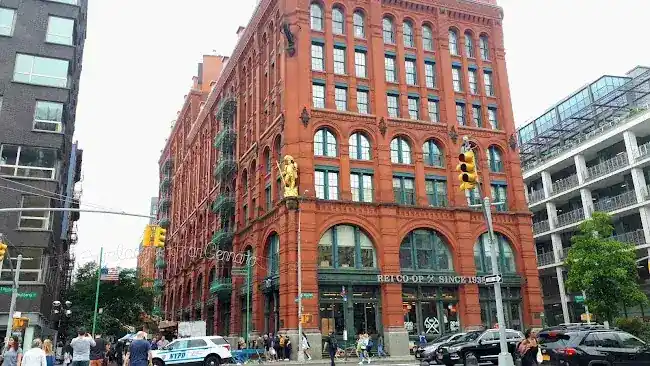 Puck Building