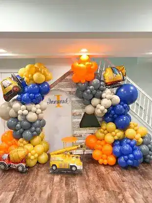 Puff and blooms balloons