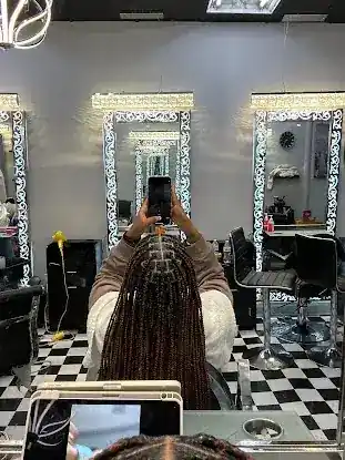 QUEEN MAMAN AFRICAN HAIR BRAIDING