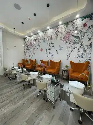 Queen of Queens Nails & Spa II