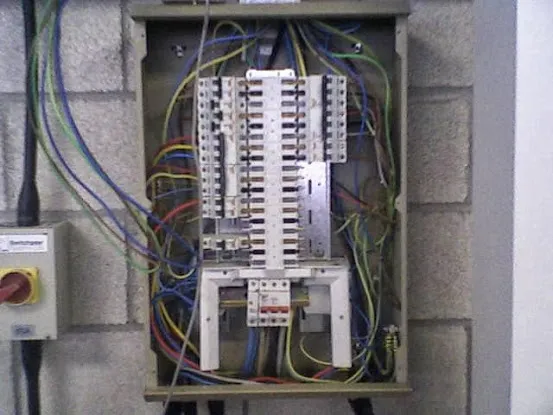 Queens Electrician