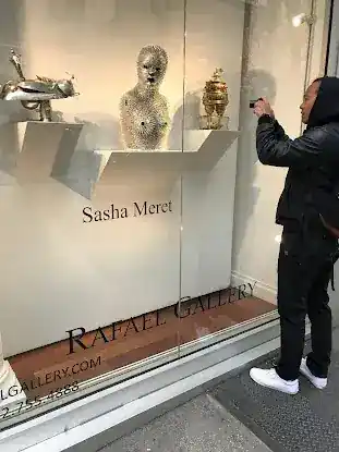Rafael Gallery
