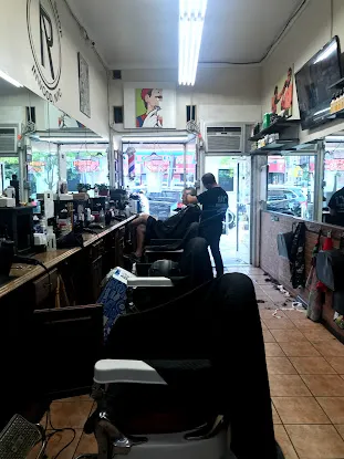 Ray's Barber Shop