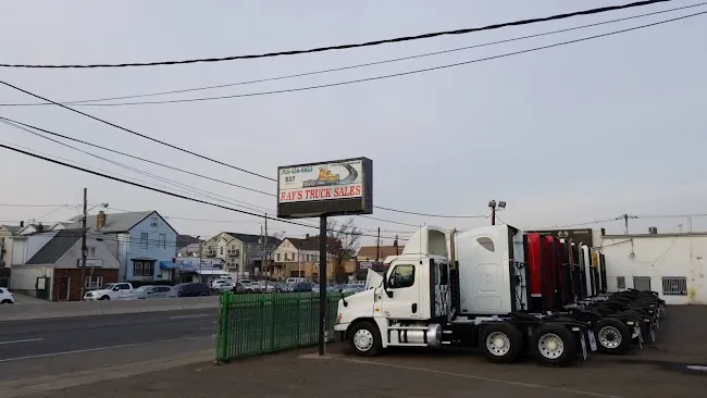 Ray's Truck Sales