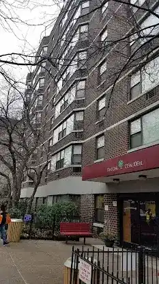 Red Oak Apartments