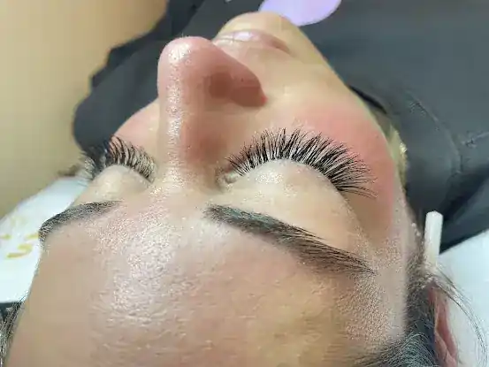 REE Nail Spa