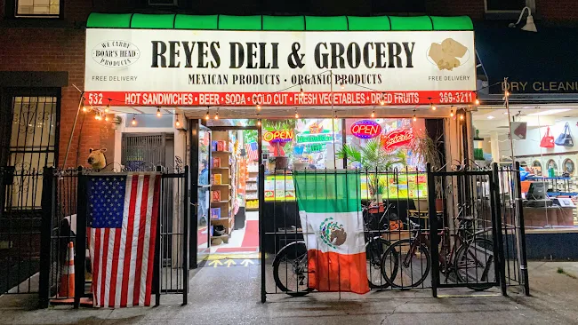 Reyes Deli & Grocery
