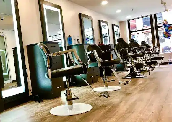 ROGER MARKEL SALON