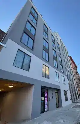 Rose Hotel, Bronx