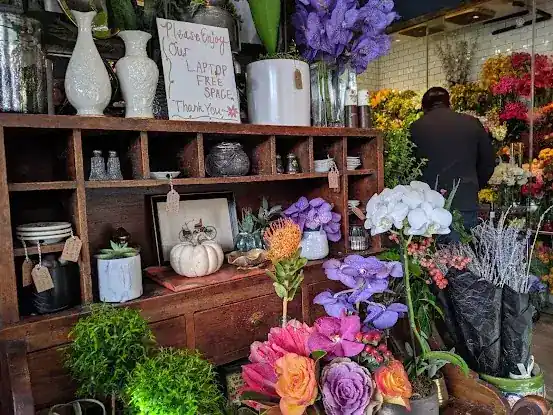 Rosecrans Florist & Cafe