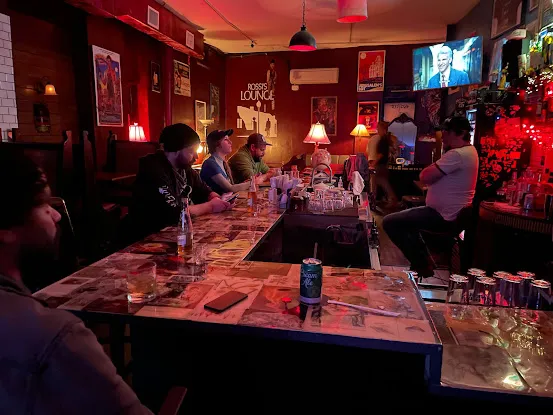 Rossi's Lounge